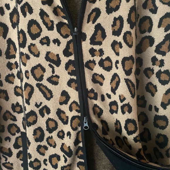 🐆 NWOT Rachel Zoe leopard sweater - Picture 7 of 8